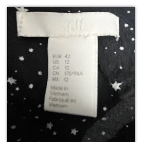 H&M BLACK WHITE CELESTIAL PRINT SHORT SLEEVE BLOUSE HIGH LOW SIZE 12 PRE-OWNED - Picture 3 of 5